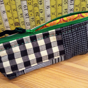 ESTUCHE patchwork negros/grises